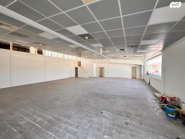 שדרות יגאל אלון 1