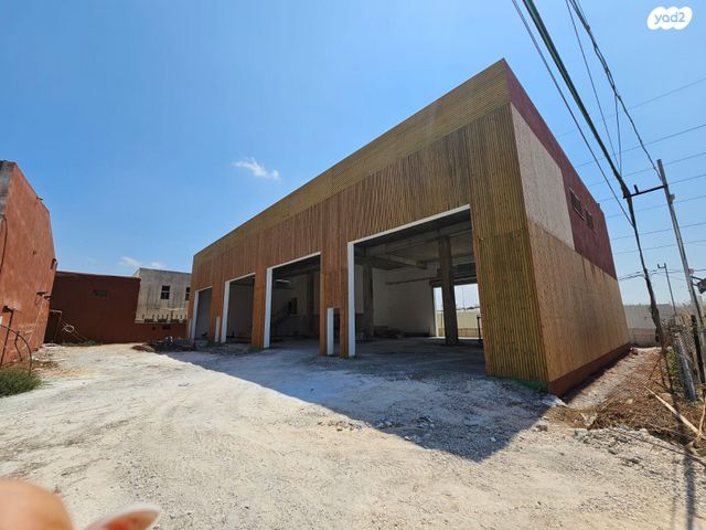 חנויות/ שטח מסחרי, חיפה