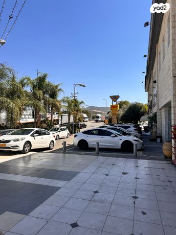 חנויות/ שטח מסחרי, שדרות יגאל אלון 1, אזור תעשיה צפוני, בית שמש