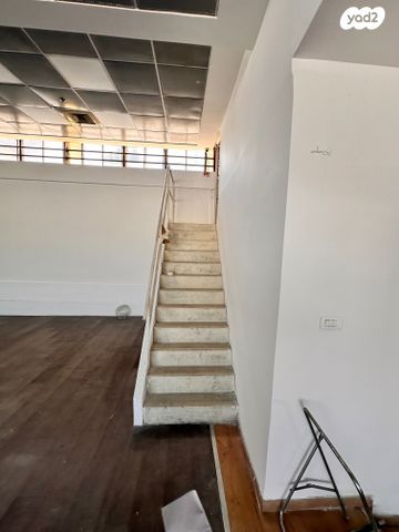 חנויות/ שטח מסחרי, שדרות יגאל אלון 1, אזור תעשיה צפוני, בית שמש