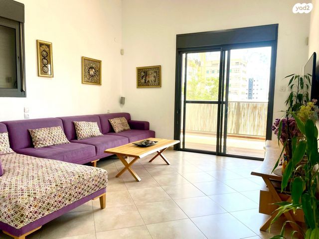 שמחה וילקומיץ' 20