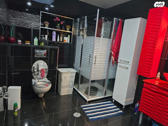 דו משפחתי, אופקים