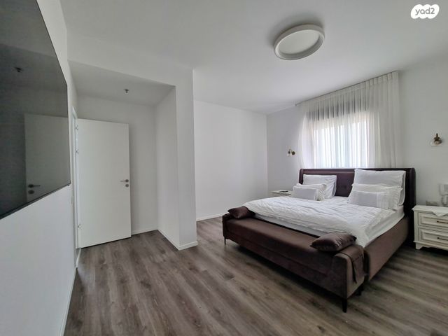 גג/ פנטהאוז, נוף הטיילת, נתניה