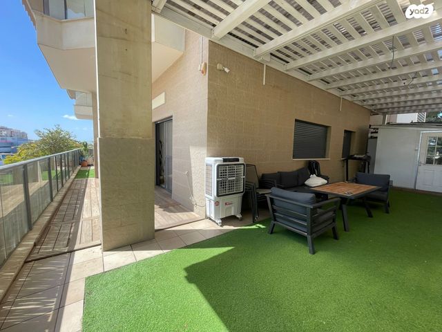 דירת גן, שמחה וילקומיץ' 20, ב' / צפון מערב העיר, רחובות