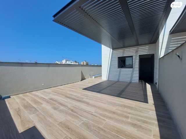 גג/ פנטהאוז, זלמן ארן, נאות רחל, חולון