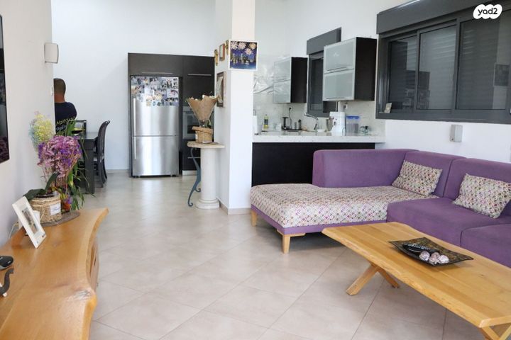 דירת גן, שמחה וילקומיץ' 20, ב' / צפון מערב העיר, רחובות