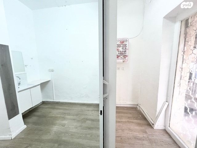 חנויות/ שטח מסחרי, שדרות בנימין, נתניה