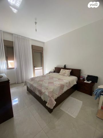 בית פרטי/ קוטג', נאות הדרים, גן יבנה