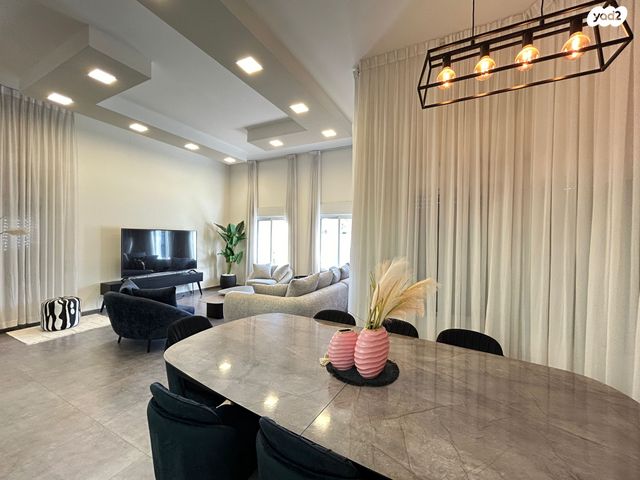 בית פרטי/ קוטג', עומר