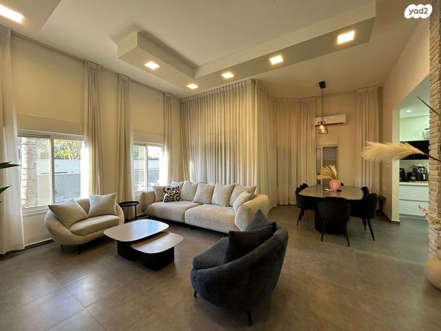 בית פרטי/ קוטג', עומר