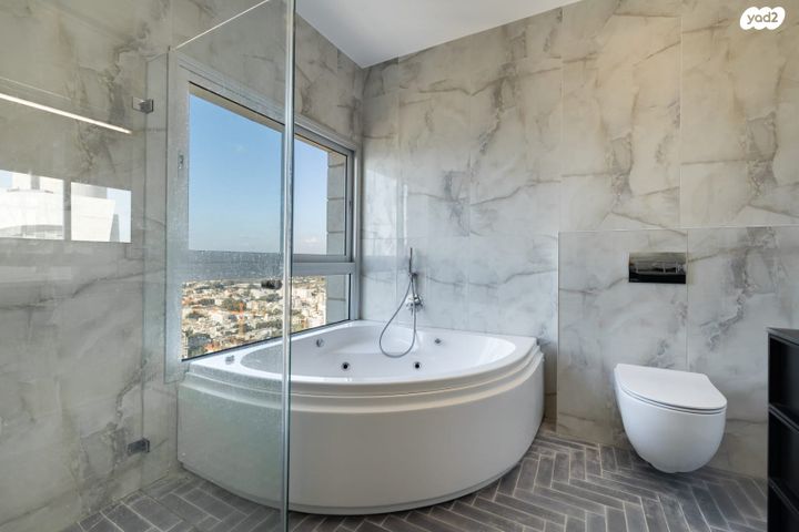 גג/ פנטהאוז, שדרות ניצה 20, צפון מערב מרכז העיר, נתניה