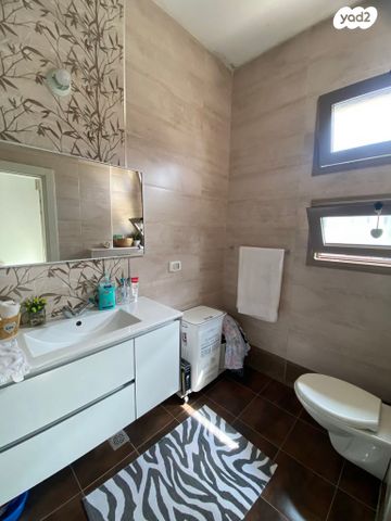 בית פרטי/ קוטג', נאות הדרים, גן יבנה