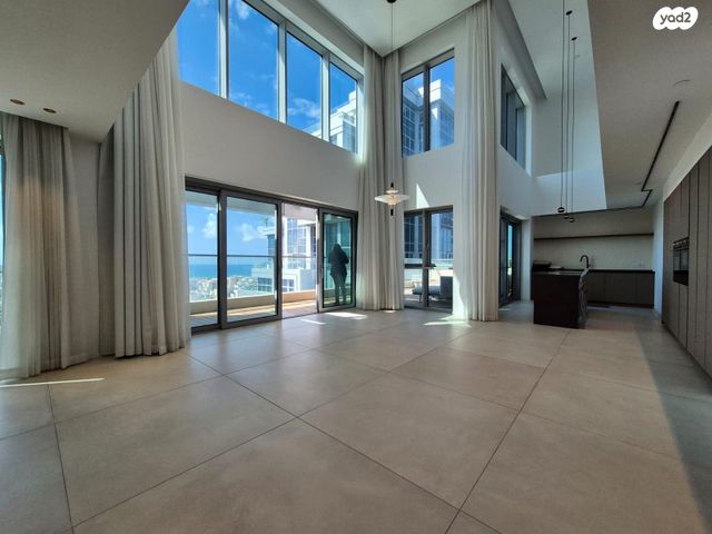 דופלקס, כוכב הצפון, תל אביב יפו