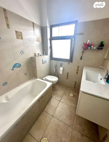 דירה, משה סנה, הדר המושבות החדשה / אם המושבות החדשה, פתח תקווה