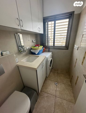 דירה, משה סנה, הדר המושבות החדשה / אם המושבות החדשה, פתח תקווה