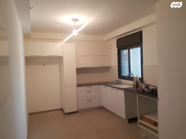 דירה, עפרה חזה 4, משכנות האומנים, קרית מוצקין