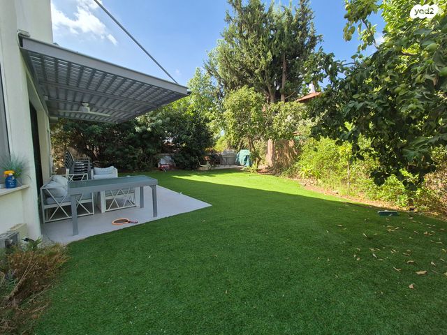 בית פרטי/ קוטג', אורנית, אורנית