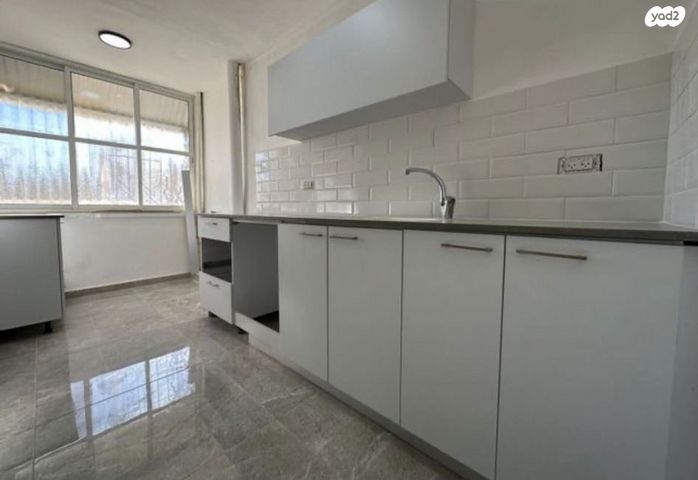 דירה, גלעד 17, גבעת הזיתים, פסגת לוד, לוד