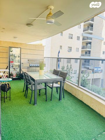 דירה, ונגרובר, הדר המושבות החדשה / אם המושבות החדשה, פתח תקווה