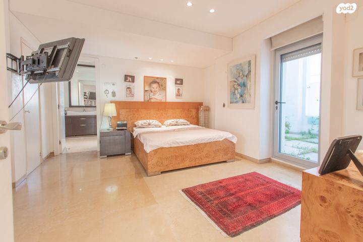 גג/ פנטהאוז, שטח 9, גבעתיים