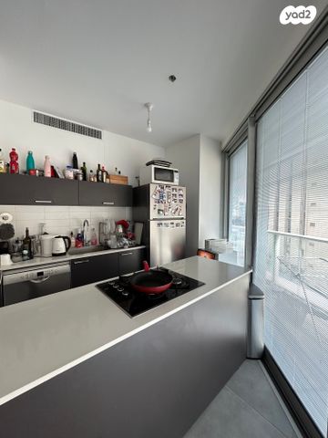 דירה, גרציאני יצחק 8, גני שרונה, קרית הממשלה, תל אביב יפו