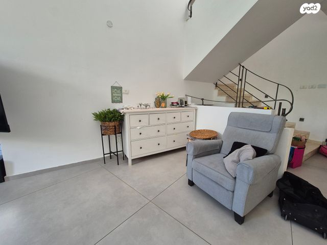 בית פרטי/ קוטג', אורנית, אורנית