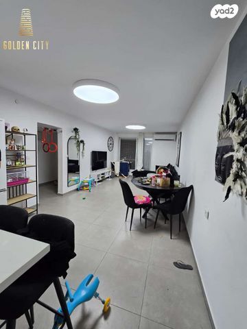 אריה מוצקין 17