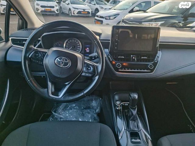 טויוטה קורולה