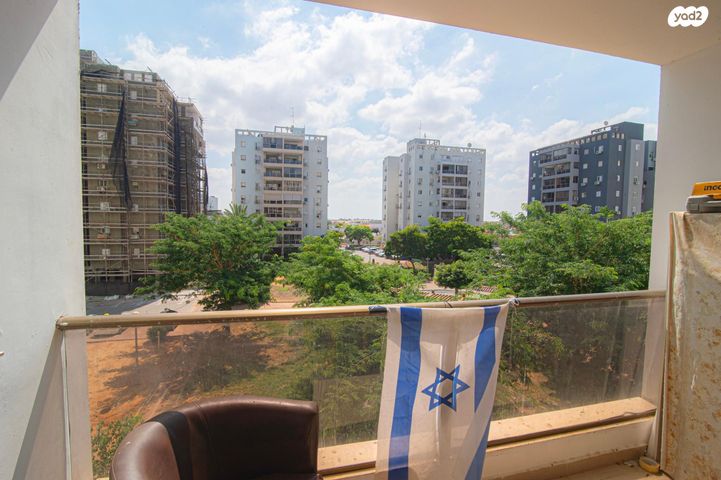 דירה, יהויכין המלך, רובע י"ג, אשדוד