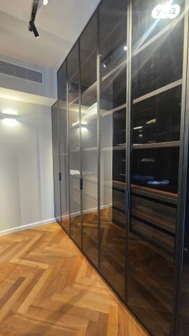 דירה, אהוד מנור, נתניה