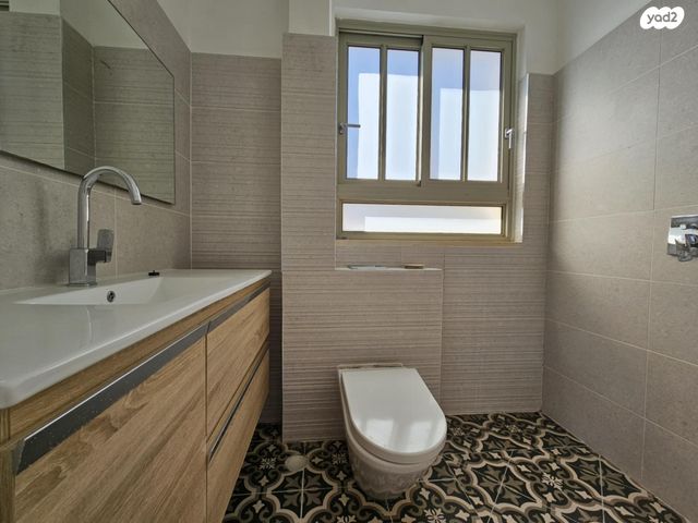 דירה, הדולפין 15, עג'מי, גבעת העליה, תל אביב יפו