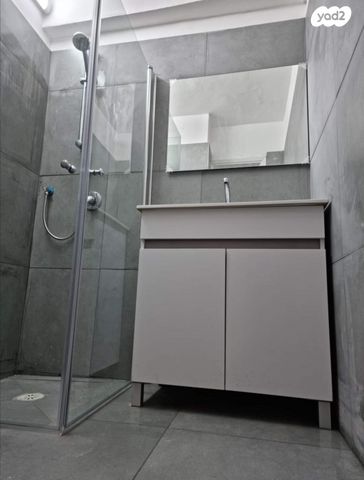 דירה, כפר סבא