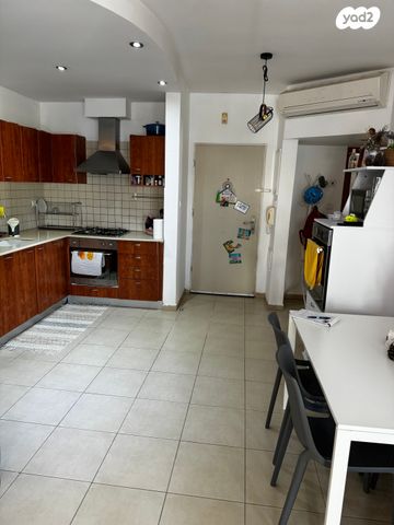 דירה, תרשיש 75, אבני חן, מודיעין מכבים רעות