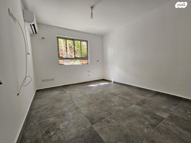 דירה, הדולפין 15, עג'מי, גבעת העליה, תל אביב יפו