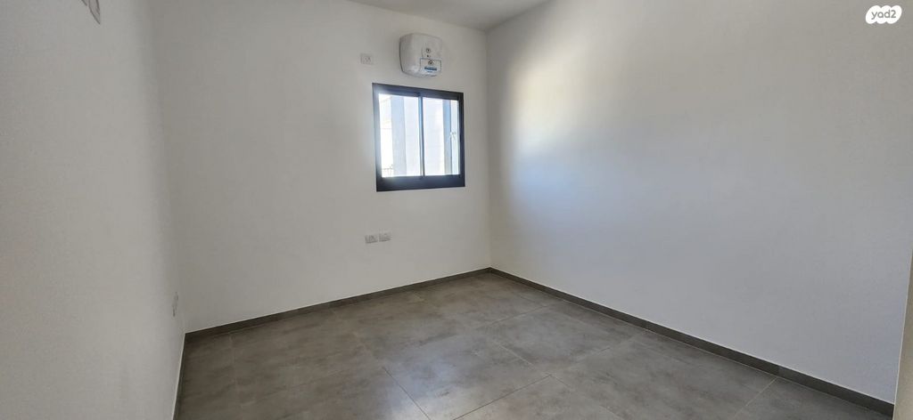 דירה, האורנים, פרדס חנה כרכור