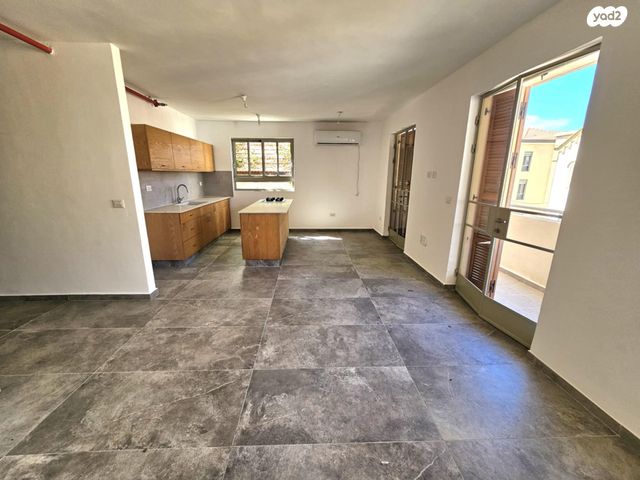 דירה, הדולפין 15, עג'מי, גבעת העליה, תל אביב יפו