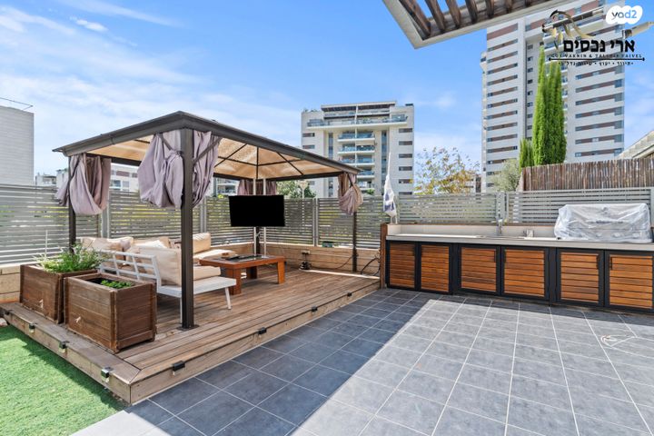 דירת גן, העוגן, נאות רבין, יבנה