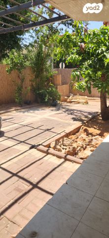 דו משפחתי, עין גדי, קרית מטלון, פתח תקווה