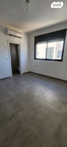 דירה, האורנים, פרדס חנה כרכור