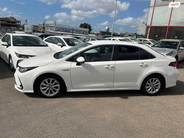 טויוטה קורולה