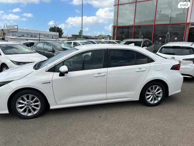 טויוטה קורולה