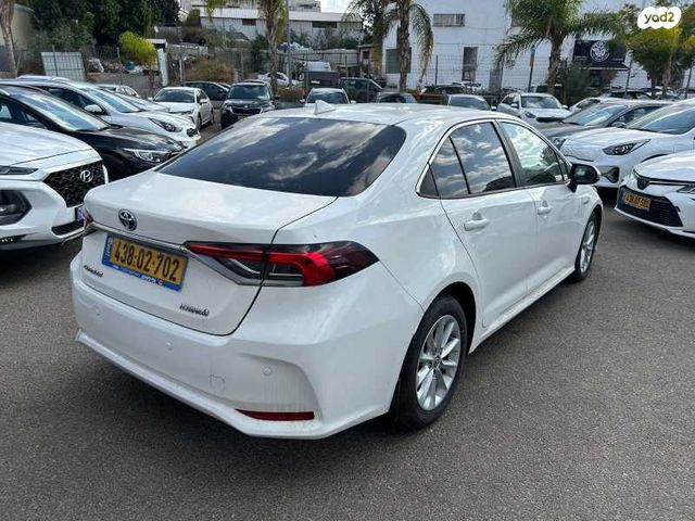 טויוטה קורולה