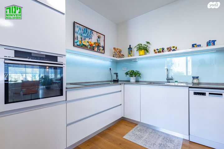 יהודה בורלא 