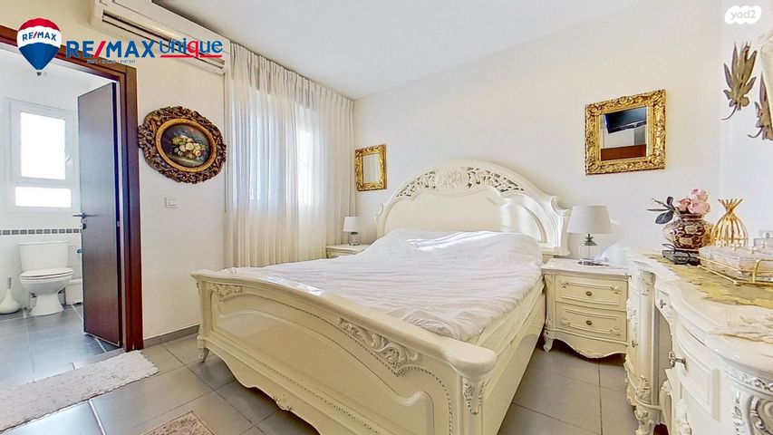 דירת גן, מודיעין מכבים רעות