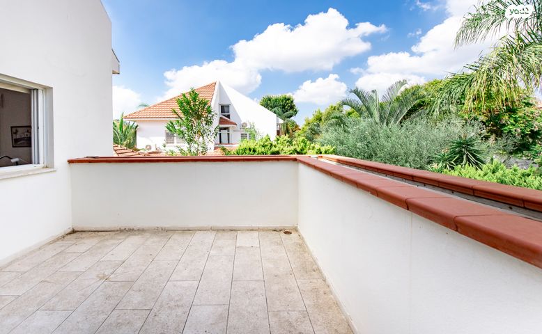 בית פרטי/ קוטג', רמות מנחם, הוד השרון