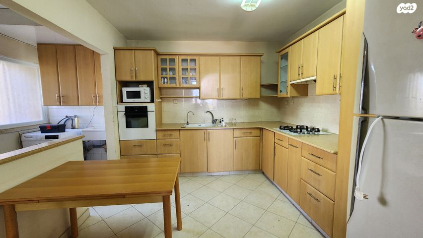 דירה, דב הוז 17, מעוז, כפר סבא