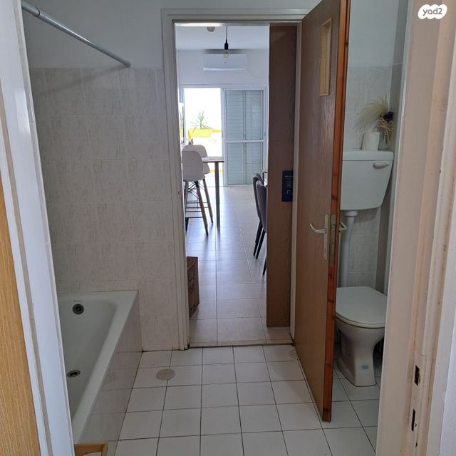 דירה, האלה 22, בני עי"ש