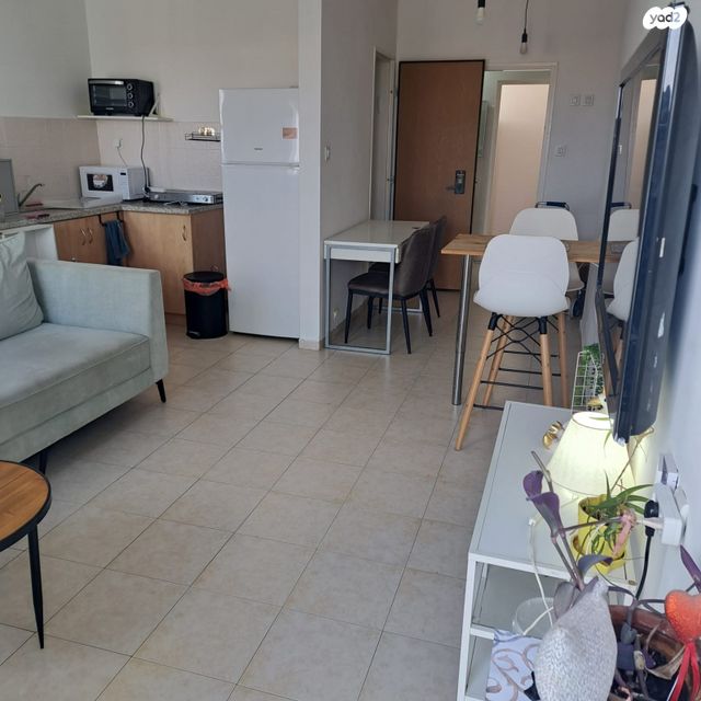 דירה, האלה 22, בני עי"ש