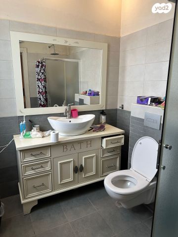 בית פרטי/ קוטג', נחל הירקון, אמירי גן, גדרה