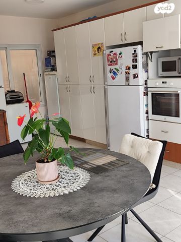 בית פרטי/ קוטג', נאות יצחק רבין, מזכרת בתיה